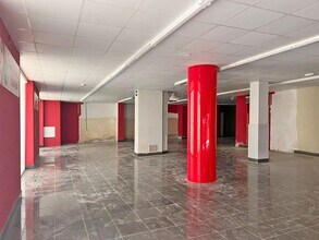 Carrer Vint-I-Dos, Tarragona, Tarragona for lease Interior Photo- Image 2 of 9