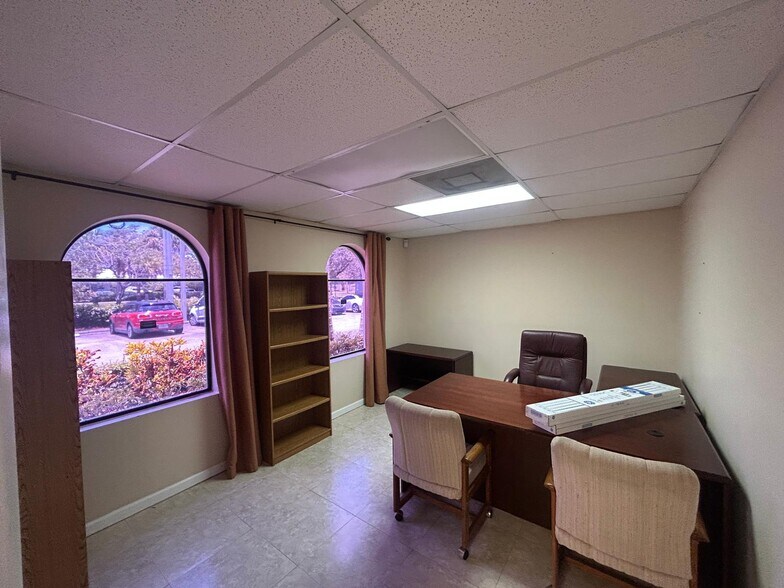 10002-10192 NW 50th St, Sunrise, FL à louer - Photo intérieure - Image 3 de 7