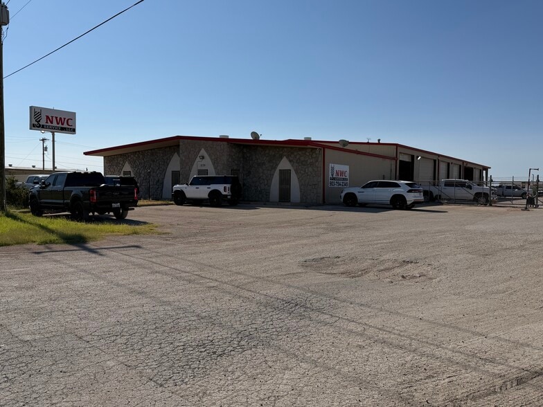 2135 W Interstate 20, Odessa, TX for lease - Building Photo - Image 2 of 24