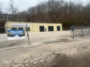 1000 Kramer St, South Charleston, WV for lease Building Photo- Image 1 of 22