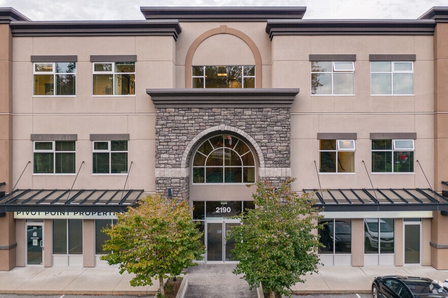 2190 W Railway St, Abbotsford, BC à vendre - Photo du bâtiment - Image 2 de 8