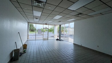 5072-5096 Corunna Rd, Flint, MI for lease Interior Photo- Image 2 of 9