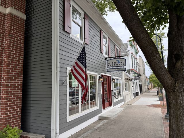 410 S Union St, Traverse City, MI à vendre - Photo du bâtiment - Image 2 de 21