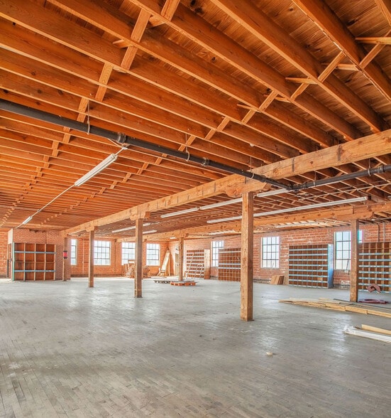 706 SW 3rd St, Oklahoma City, OK à vendre - Photo intérieure - Image 3 de 21