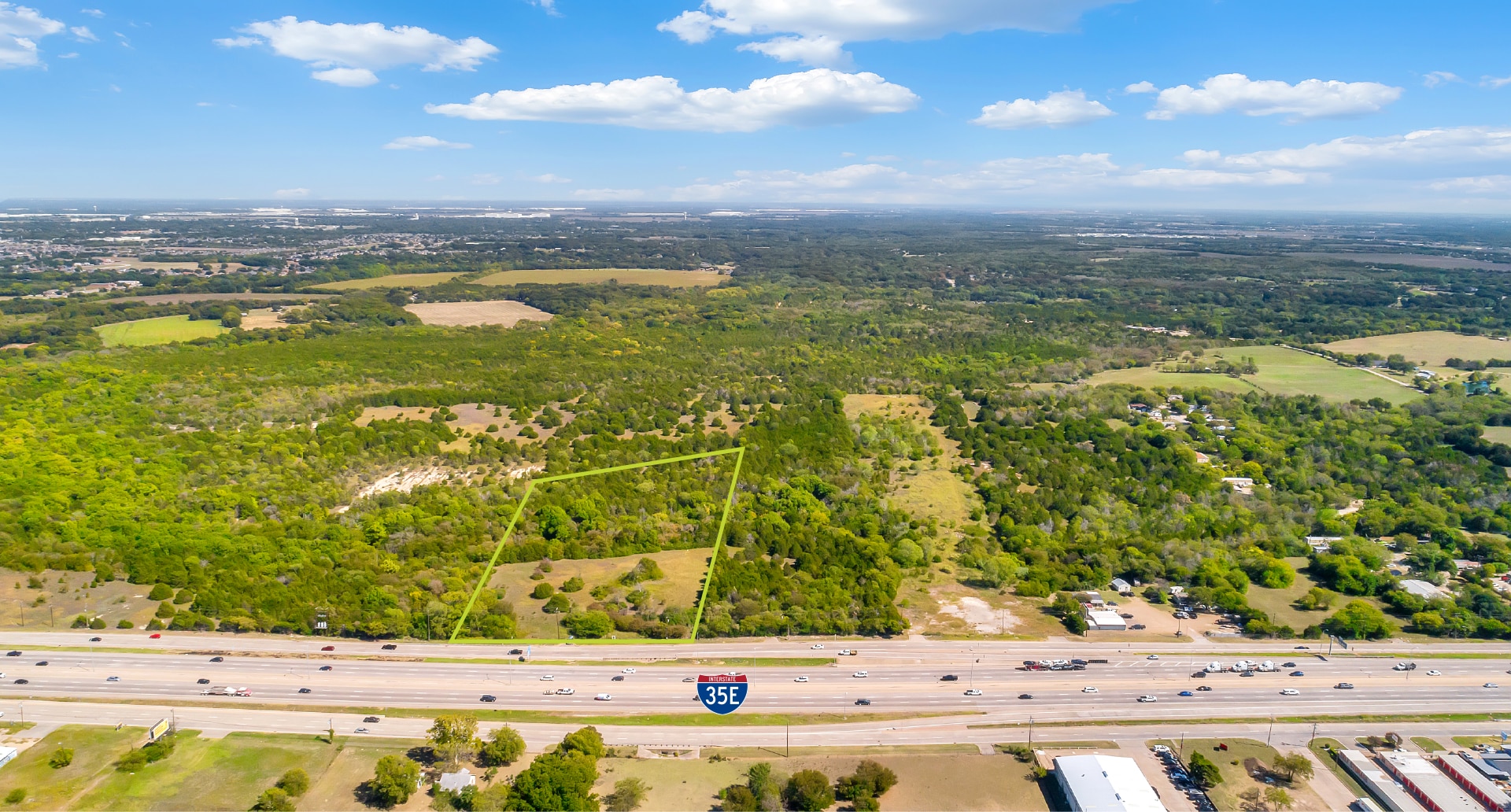 630 S I-35 E, Lancaster, TX à vendre Photo du bâtiment- Image 1 de 5