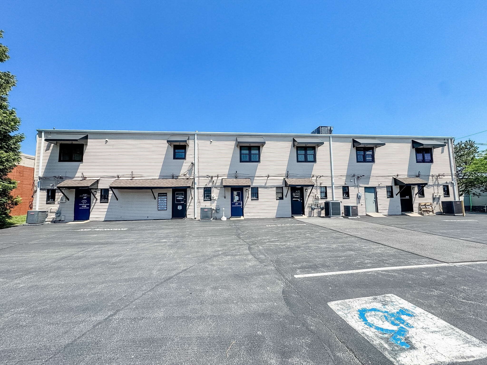 3906-3908 Concord Pike, Wilmington, DE for lease Interior Photo- Image 1 of 5