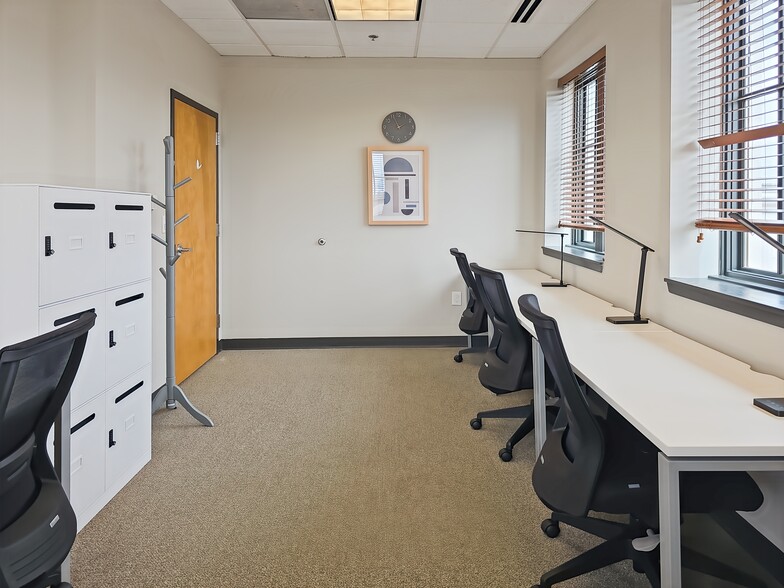 354 Newnan Crossing Byp, Newnan, GA for lease - Building Photo - Image 2 of 15