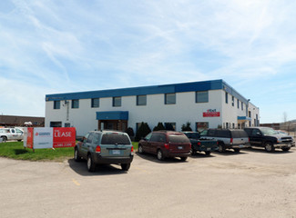 Plus de détails pour 36 Centennial Rd, Kitchener, ON - Bureau, Industriel à louer