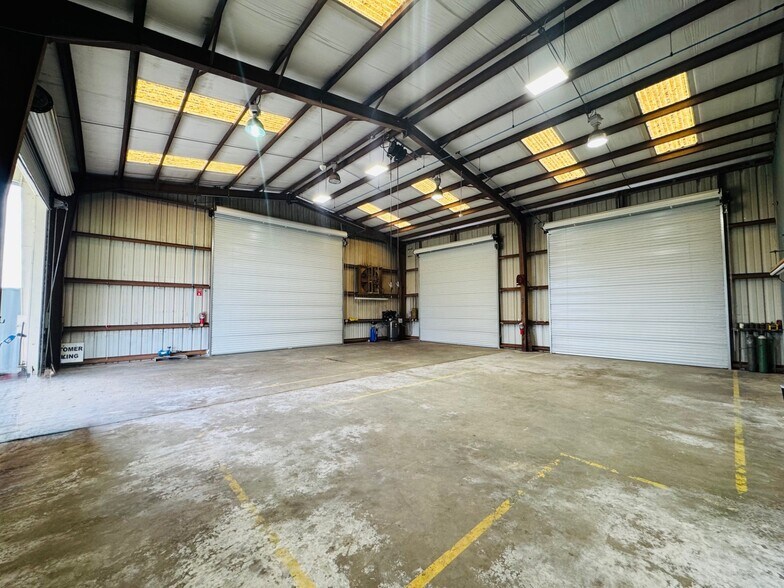 6268 Philips Hwy, Jacksonville, FL for sale - Building Photo - Image 3 of 6