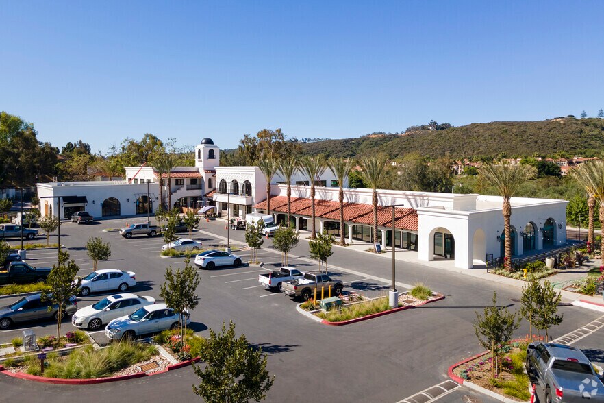 7750 El Camino Real, Carlsbad, CA for lease - Primary Photo - Image 1 of 6