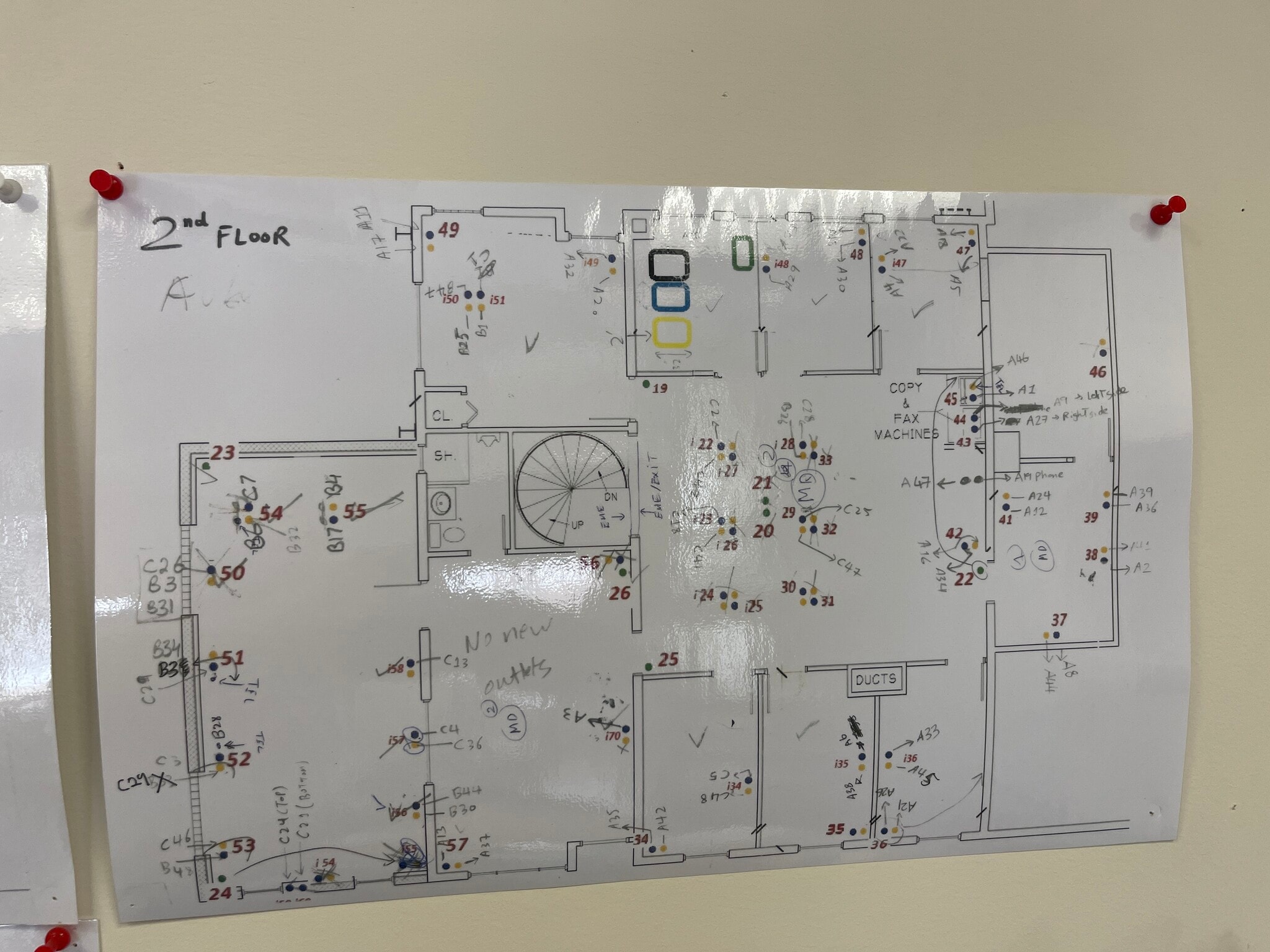 88-43 76th Ave, Glendale, NY à louer Photo intérieure- Image 1 de 1