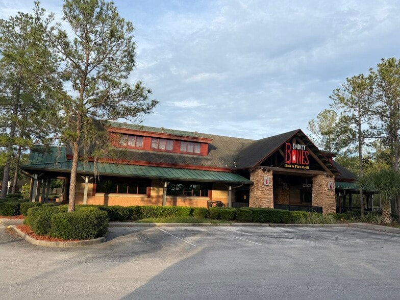 303 N Alafaya Trl, Orlando, FL for lease - Building Photo - Image 2 of 5