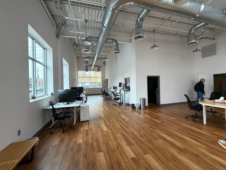 49 Day St, Somerville, MA for lease - Interior Photo - Image 3 of 13