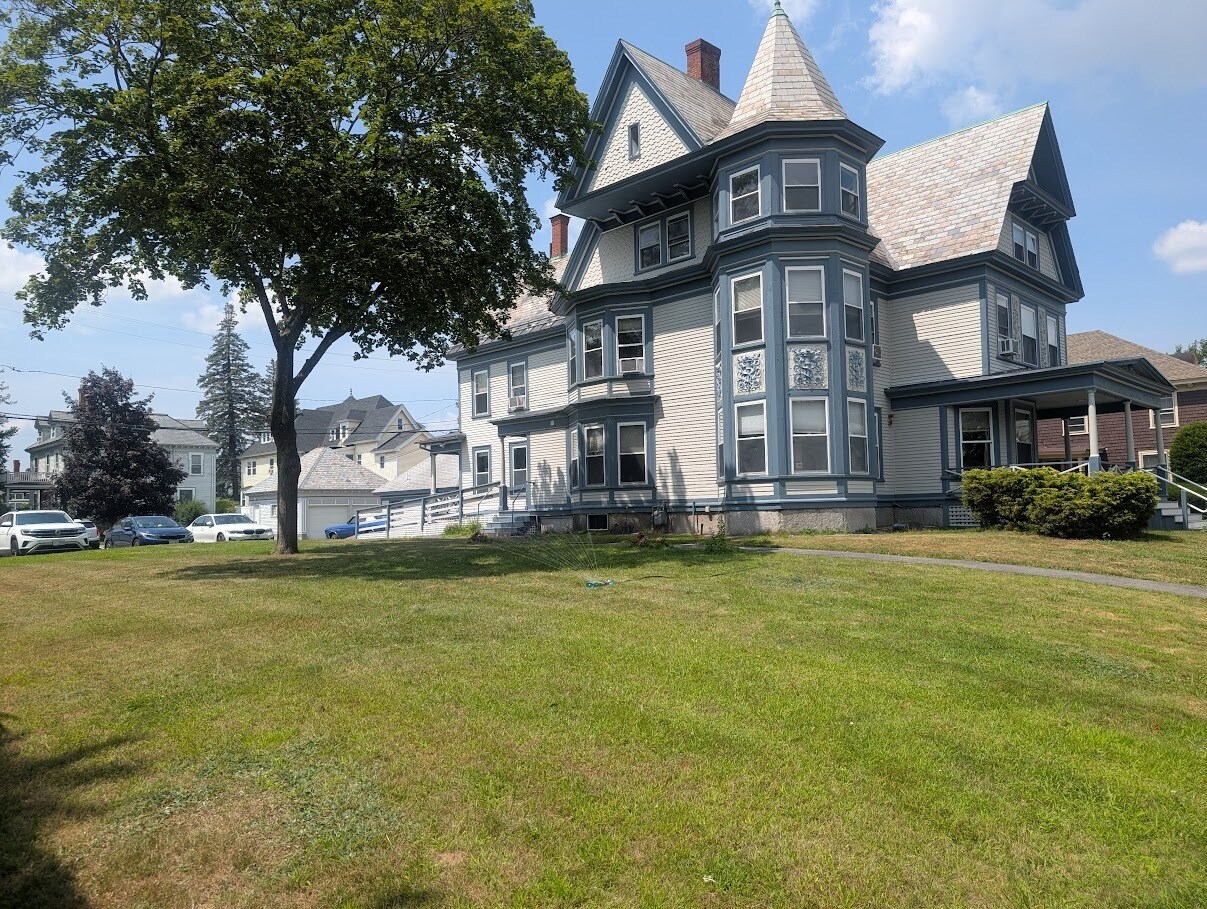 708 Pine St, Manchester, NH for lease Building Photo- Image 1 of 4