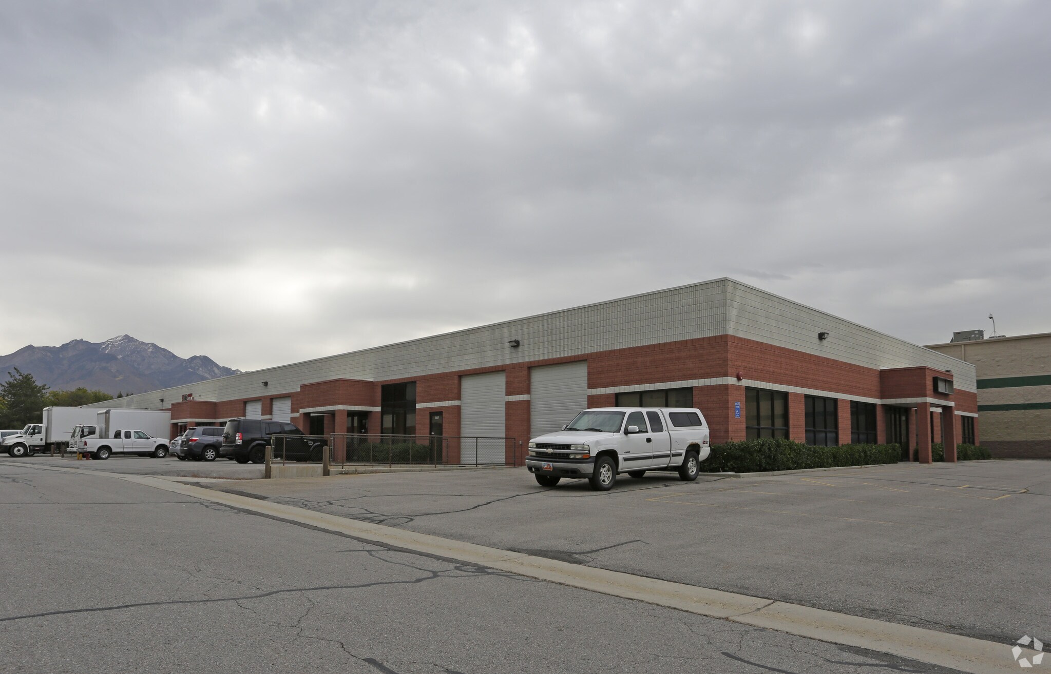 6993-7009 S High Tech Dr, Midvale, UT for sale Primary Photo- Image 1 of 1