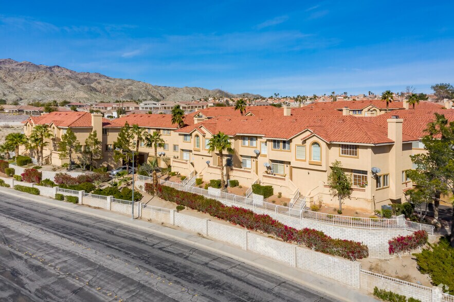 3400 Dry Gulch Dr, Laughlin, NV à vendre - Photo du bâtiment - Image 3 de 21