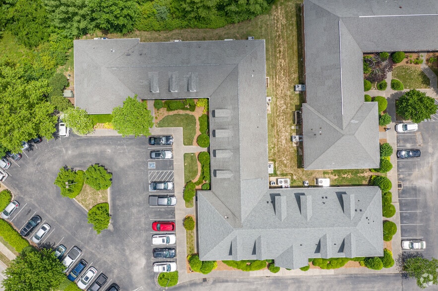 3326 Aspen Grove Dr, Franklin, TN à vendre - Photo du bâtiment - Image 2 de 8