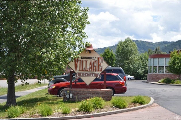 105 Edwards Village Blvd, Edwards, CO for sale - Building Photo - Image 2 of 5