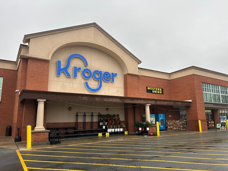 205 Bill Wigington Pky, Jasper, GA à louer - Photo du bâtiment - Image 2 de 6