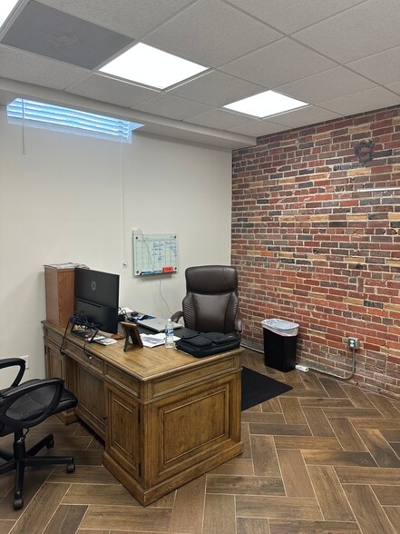 40-60 Front St, Rossville, TN for lease - Building Photo - Image 3 of 6