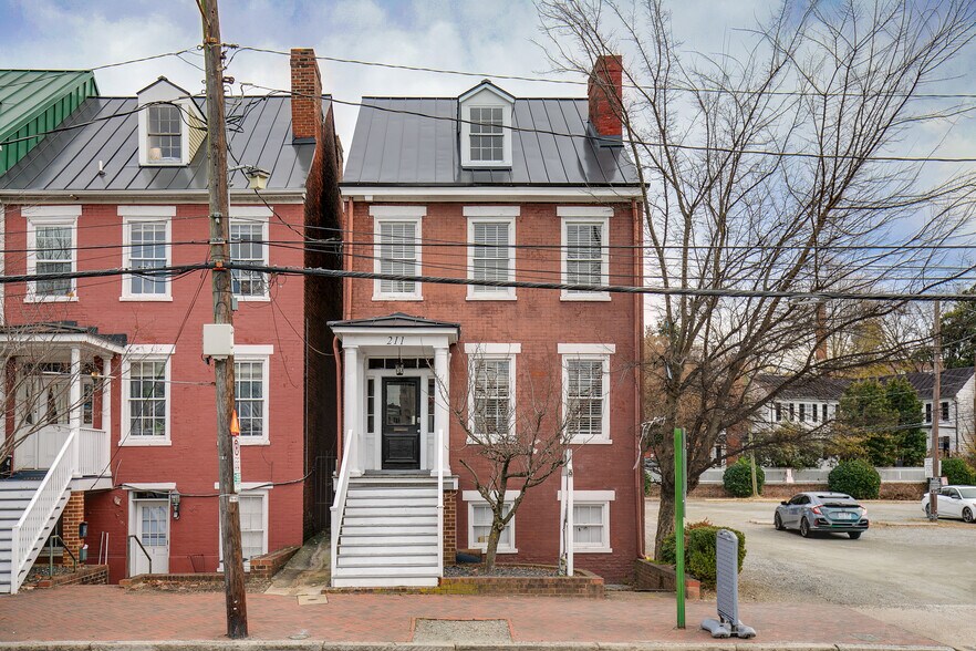 211 N 18th St, Richmond, VA à vendre - Photo du bâtiment - Image 3 de 31