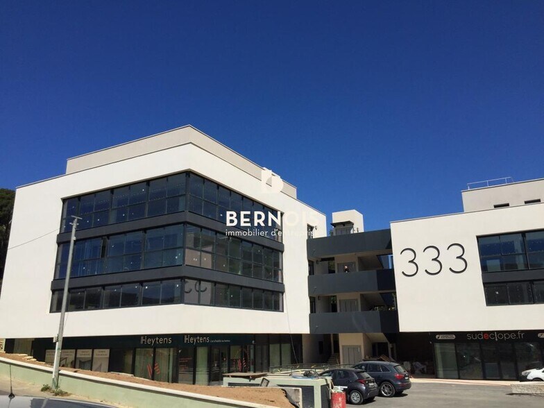 Bureau dans La Seyne Sur Mer à louer - Photo du bâtiment - Image 2 de 4