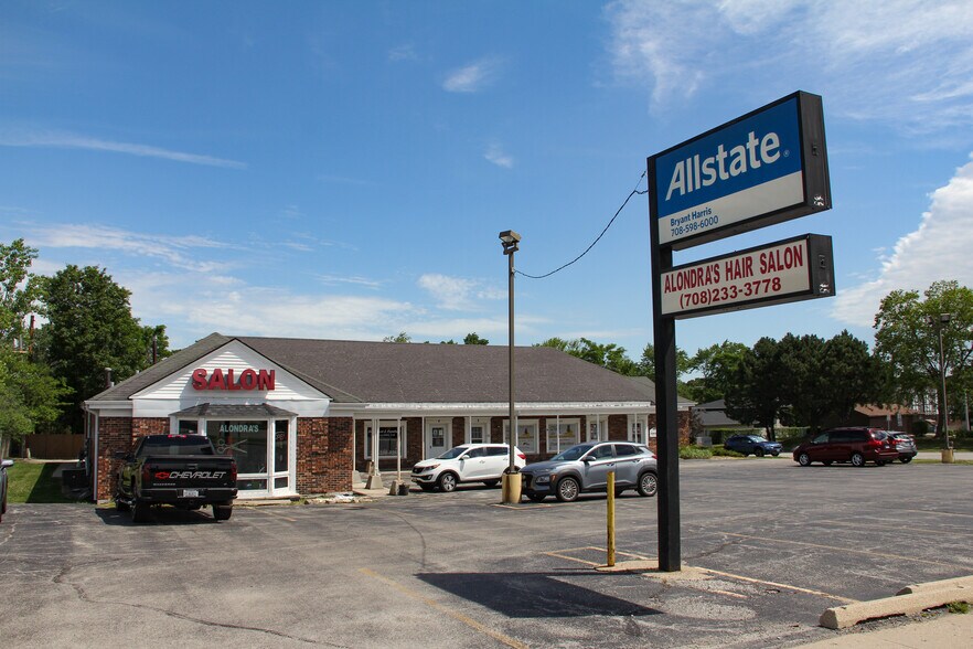 8700 W 95th St, Hickory Hills, IL à louer - Photo du bâtiment - Image 2 de 4