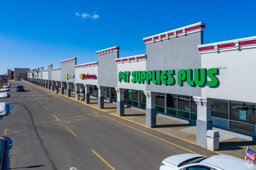 900 W Northland Ave, Appleton, WI à louer - Photo du bâtiment - Image 3 de 11