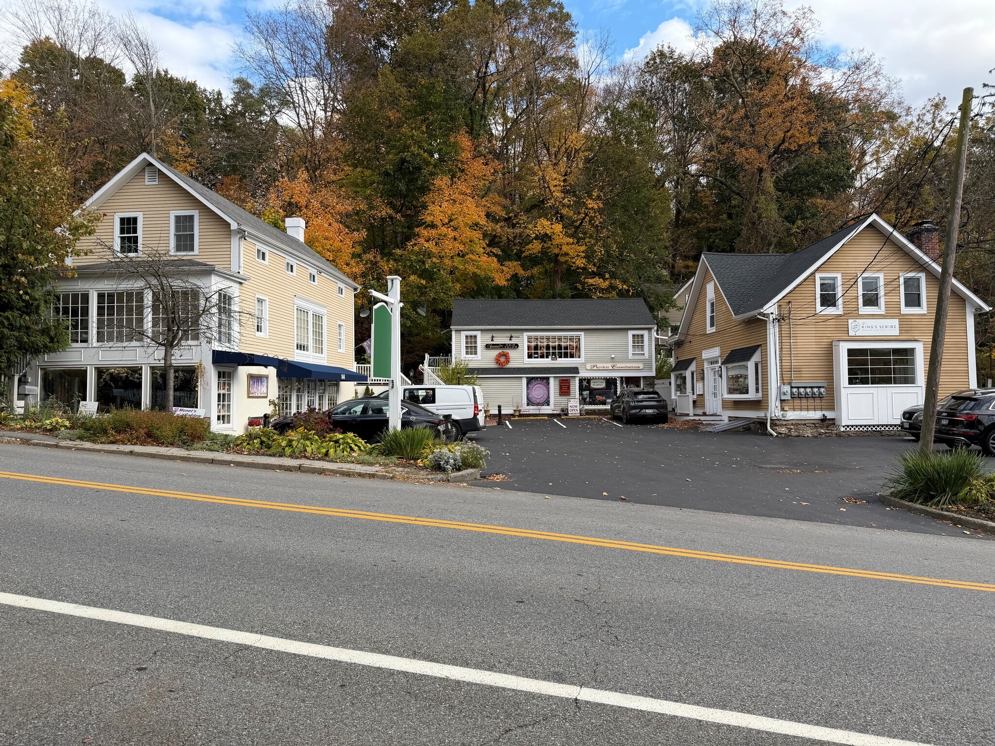 140 King St, Chappaqua, NY à louer Photo intérieure- Image 1 de 3