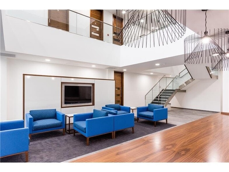 Gallows Hl, Warwick for lease - Interior Photo - Image 2 of 8