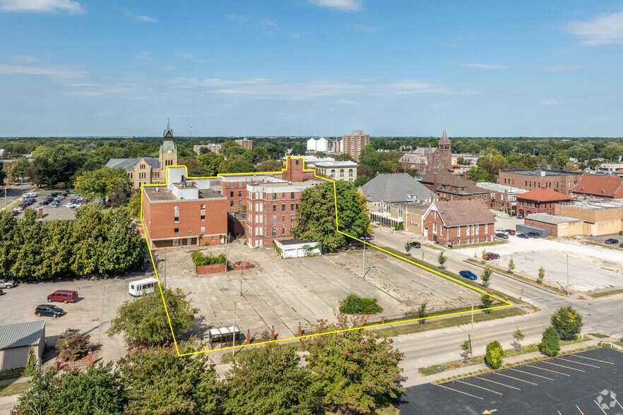 239 S Cherry St, Galesburg, IL for sale - Building Photo - Image 3 of 16