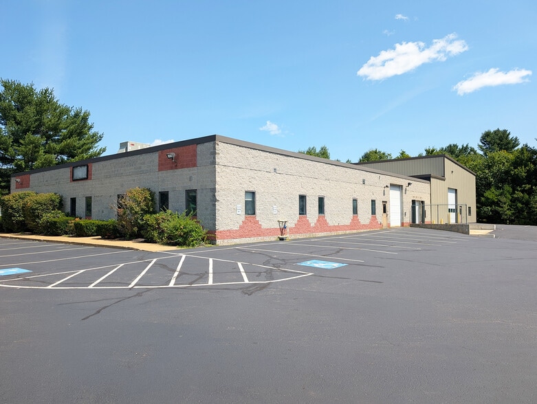 19 Field Ln, Belmont, NH for lease - Primary Photo - Image 1 of 7