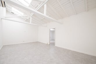 2842-2912 Colorado Ave, Santa Monica, CA for lease Interior Photo- Image 2 of 20