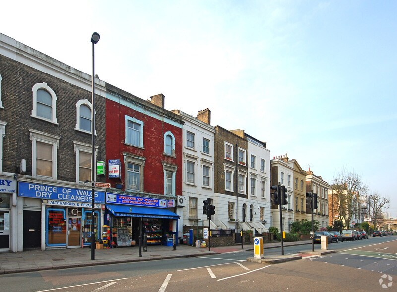 19 Prince Of Wales Rd, Londres à vendre - Photo du bâtiment - Image 2 de 5