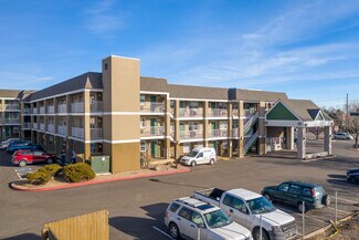 Plus de détails pour 715 Kipling St, Lakewood, CO - Services hôteliers à vendre