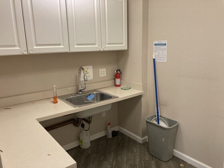 1315-1317 North Ave, New Rochelle, NY à louer - Photo intérieure - Image 2 de 7