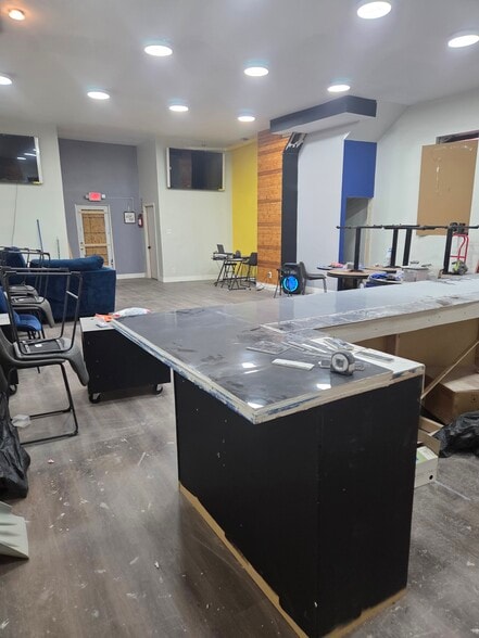 8201 S Broadway, Saint Louis, MO for lease - Interior Photo - Image 2 of 3