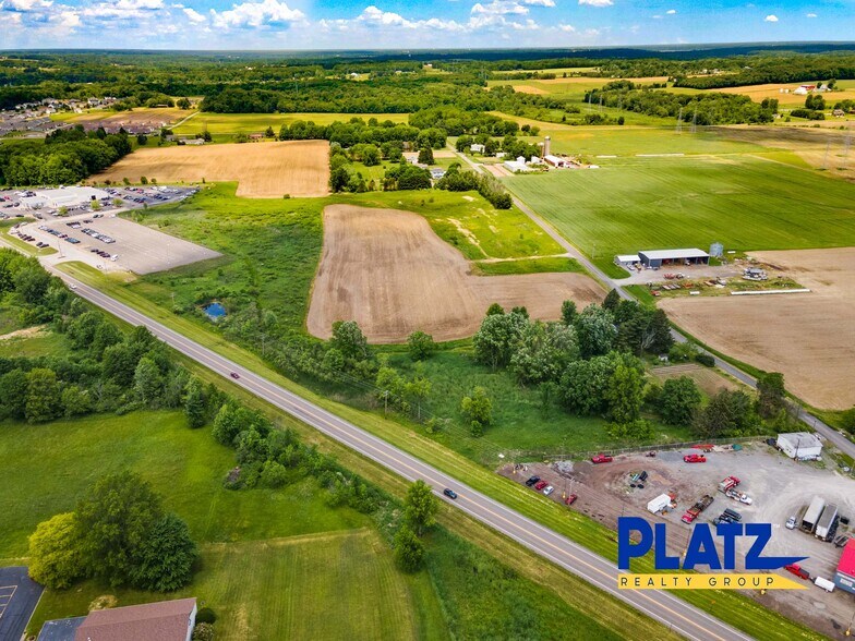 Sponseller Rd, Columbiana, OH à vendre - Photo du bâtiment - Image 2 de 6
