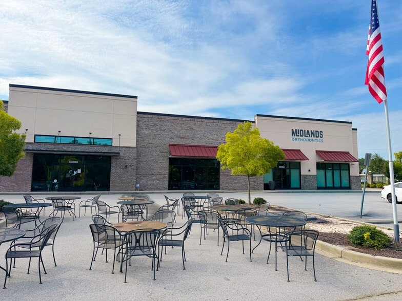 9704 Two Notch Rd, Columbia, SC for sale - Building Photo - Image 2 of 3
