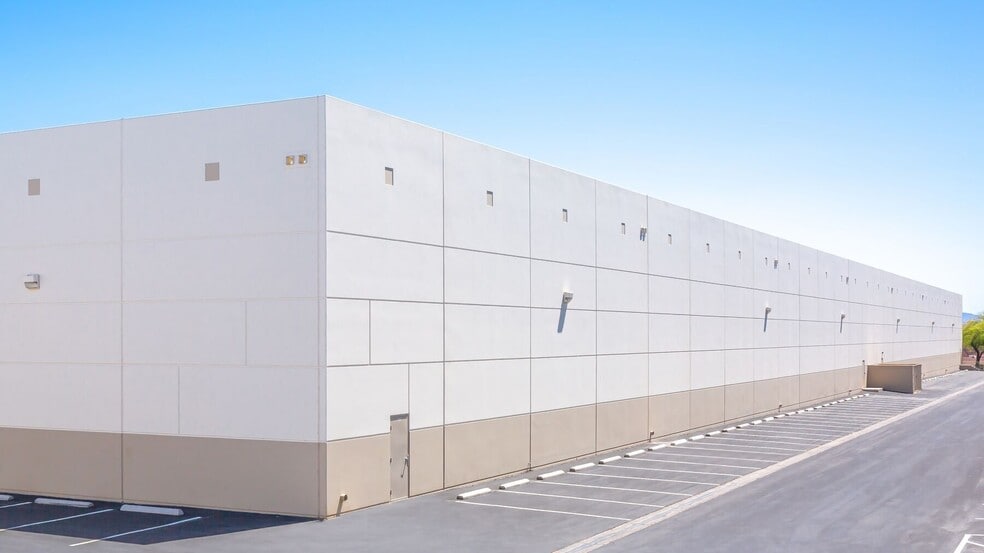 4050 Corporate Center Dr, North Las Vegas, NV for lease - Building Photo - Image 2 of 24
