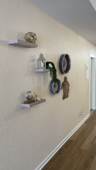 910 S 8th St, Fernandina Beach, FL for lease - Commercial Listing Video - Image 2 of 35