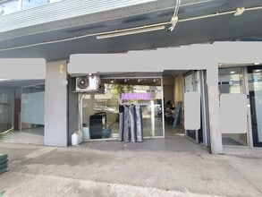 Retail in Badalona, Barcelona for lease Interior Photo- Image 1 of 4