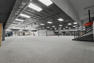Plus de détails pour 312 E Main St, Grand Prairie, TX - Local d'activités à louer