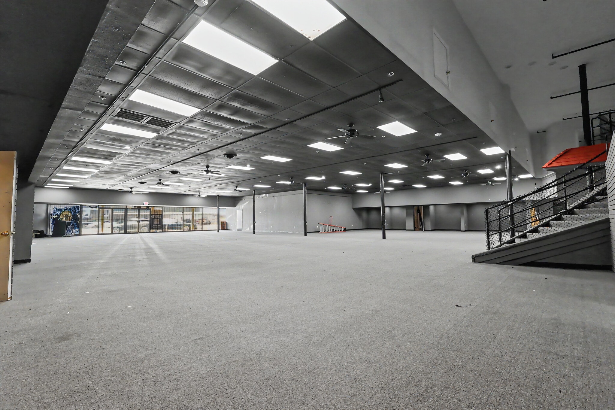 312 E Main St, Grand Prairie, TX for lease Interior Photo- Image 1 of 29
