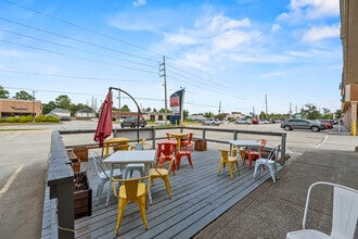 11703-11711 Spring Cypress Rd, Tomball, TX for lease Building Photo- Image 1 of 14