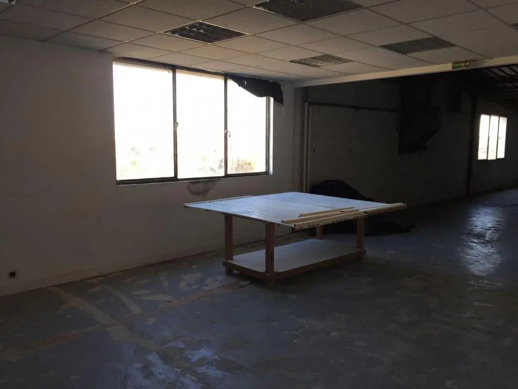 Industrial in Rosny-sous-Bois for lease Interior Photo- Image 1 of 5