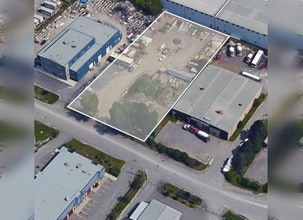 2577 Edinburgh Pl, Ottawa, ON - Aerial  map view