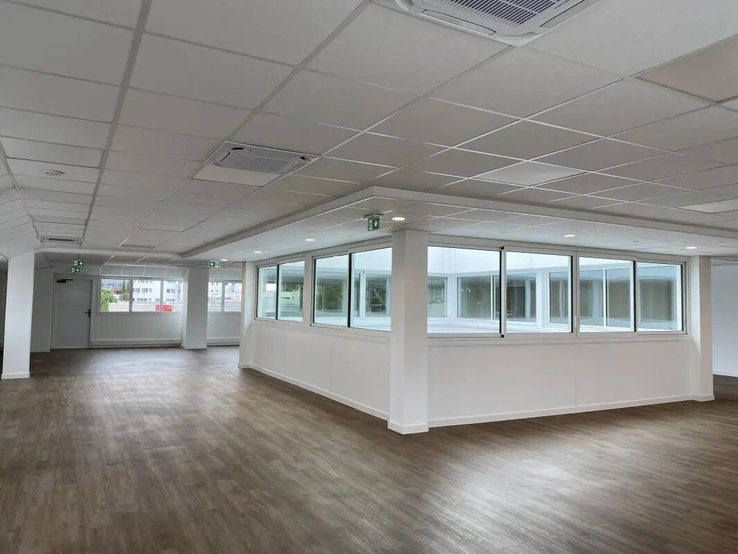 Office in Montpellier for lease Interior Photo- Image 1 of 7