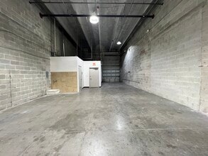 2061 NW 112th Ave, Miami, FL à louer Photo intérieure- Image 2 de 7