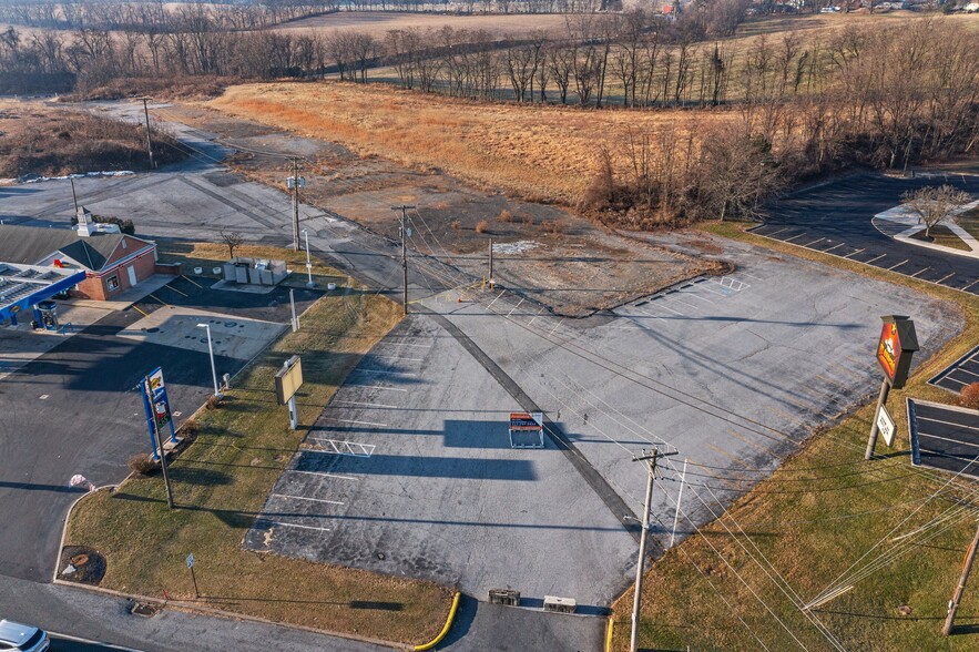 777 Eisenhower, Harrisburg, PA à louer - Photo du bâtiment - Image 3 de 3